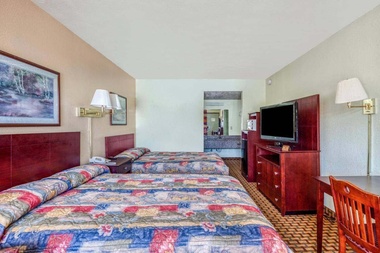 Oyo Hotel Decatur I-20 East & Wesley Club Dr Extérieur photo
