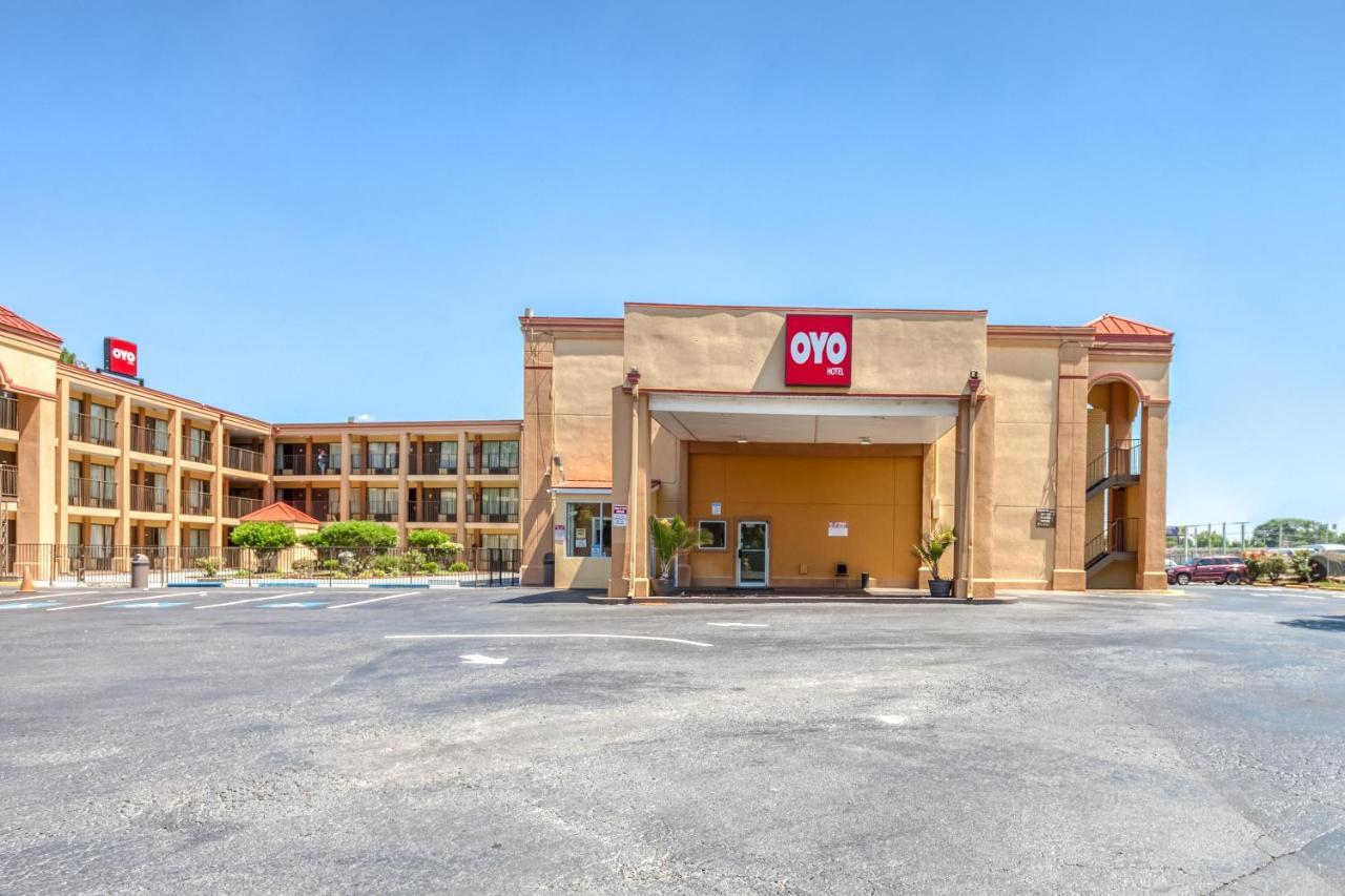 Oyo Hotel Decatur I-20 East & Wesley Club Dr Extérieur photo